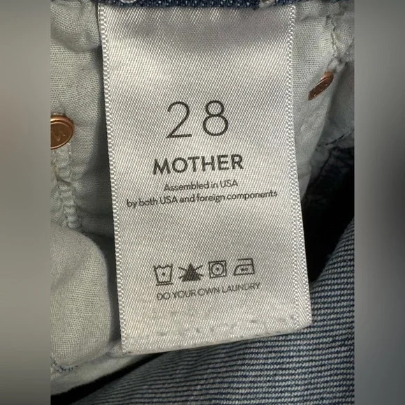 MOTHER Superior The Tripper Flood Fray Jeans Left in the Dust